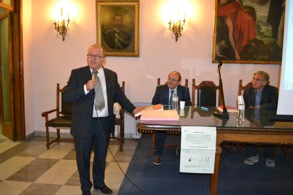 http://www.cavareporter.it/public/File/FotoBig/718_librobaldi.jpg